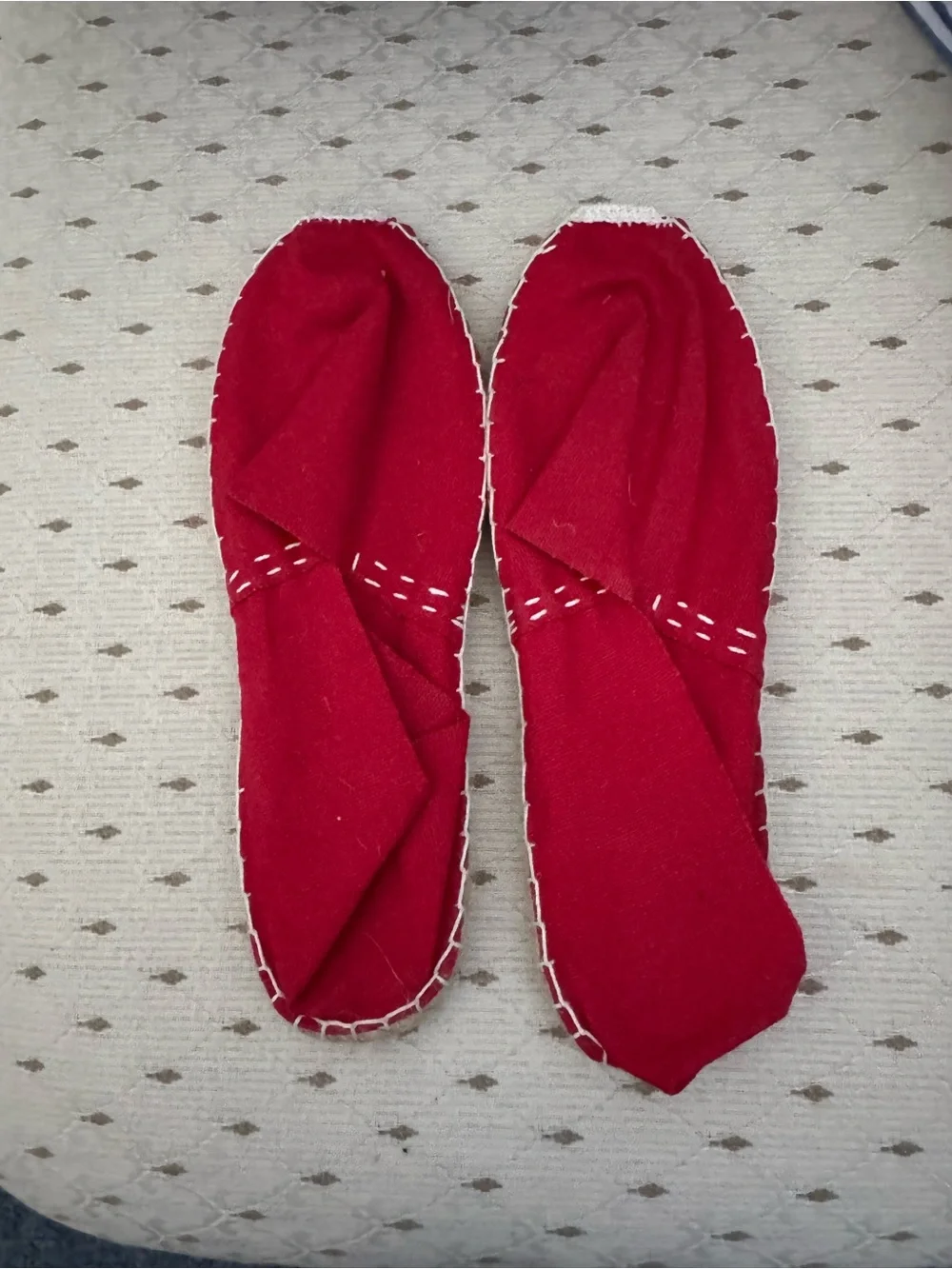 Source Unknown Red Espadrille-Style Women’s Slip-Ons